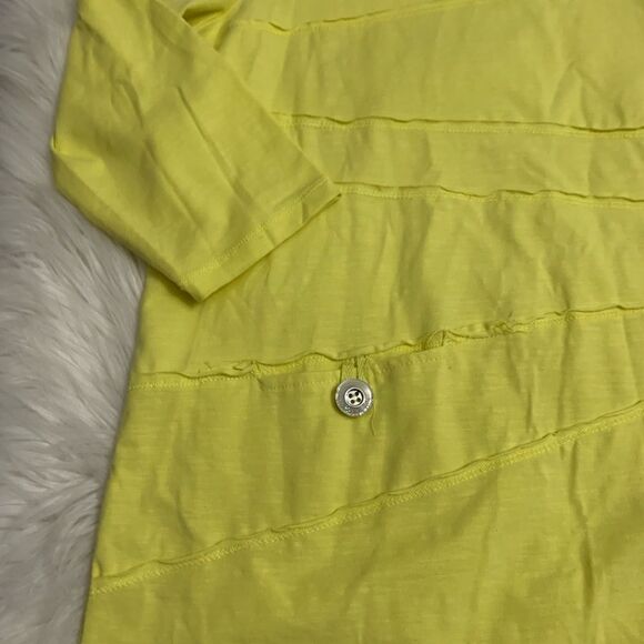 Cute Asymmetrical Hem Sweater - Picture 2 of 4